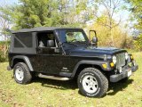2006 Jeep Wrangler Unlimited 4x4 Front 3/4 View