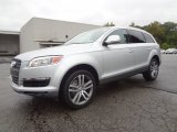 2008 Audi Q7 4.2 Premium quattro Front 3/4 View