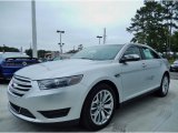 2013 Ford Taurus Limited Front 3/4 View