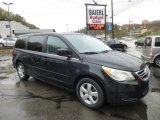 2010 Volkswagen Routan SE
