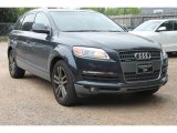 2007 Audi Q7 4.2 Premium quattro Front 3/4 View