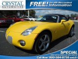 2007 Mean Yellow Pontiac Solstice Roadster #86937791