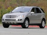 2007 Mercedes-Benz ML 500 4Matic Front 3/4 View