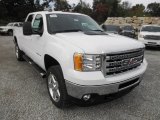 2014 GMC Sierra 2500HD SLT Crew Cab 4x4 Front 3/4 View