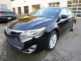 2013 Toyota Avalon XLE Front 3/4 View