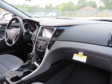 2014 Hyundai Sonata SE Dashboard