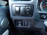 2004 Isuzu Axiom XS Controls