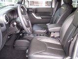 2014 Jeep Wrangler Unlimited Sahara 4x4 Front Seat