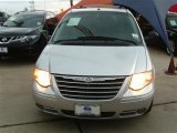2006 Bright Silver Metallic Chrysler Town & Country Limited #87618028