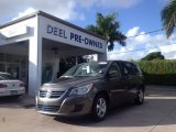 2010 Volkswagen Routan SE