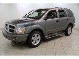 2006 Dodge Durango Limited HEMI 4x4 Front 3/4 View