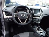 2014 Jeep Cherokee Latitude 4x4 Dashboard
