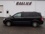 2009 Brilliant Black Crystal Pearl Chrysler Town & Country Touring #88192822