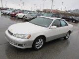 2000 Lexus ES 300 Sedan Front 3/4 View