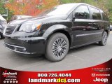 2014 Brilliant Black Crystal Pearl Chrysler Town & Country S #88283873