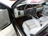 2002 Jaguar X-Type 2.5 Dove Interior