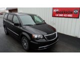 2014 Brilliant Black Crystal Pearl Chrysler Town & Country S #88494046