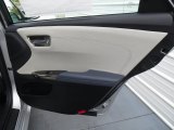 2014 Toyota Avalon XLE Door Panel