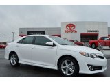 2014 Super White Toyota Camry SE #88531848