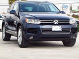 Night Blue Metallic Volkswagen Touareg in 2011