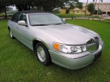 2000 Lincoln Town Car Executive Data, Info and Specs