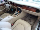 1998 Jaguar XJ Vanden Plas Dashboard