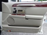 2005 Lincoln Town Car Signature Limited Door Panel