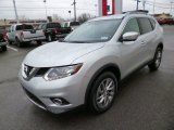 2014 Nissan Rogue SL AWD Front 3/4 View
