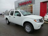 2014 Glacier White Nissan Frontier SV Crew Cab 4x4 #88667086