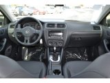 2014 Volkswagen Jetta SE Sedan Dashboard