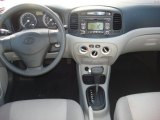 2008 Hyundai Accent GLS Sedan Dashboard
