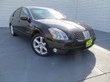 Onyx Black Nissan Maxima in 2005