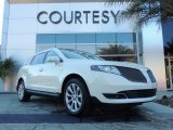 2014 Crystal Champagne Lincoln MKT FWD #88920664