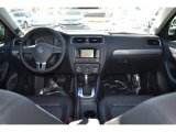 2014 Volkswagen Jetta SEL Sedan Dashboard