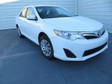 2014 Super White Toyota Camry LE #88920550