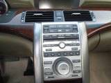 2005 Acura RL 3.5 AWD Sedan Controls