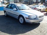 Silver Metallic Volvo S80 in 2000