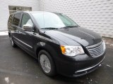 2014 Chrysler Town & Country Brilliant Black Crystal Pearl