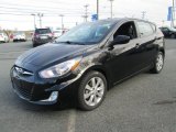 2012 Hyundai Accent SE 5 Door Front 3/4 View