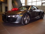 2014 Audi R8 Spyder V10 Front 3/4 View