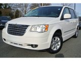 2009 Chrysler Town & Country Touring Front 3/4 View