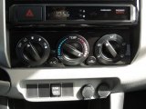 2012 Toyota Tacoma Prerunner Double Cab Controls