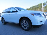 2014 Nissan Pathfinder S Exterior