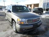 2005 GMC Yukon XL Denali AWD Front 3/4 View