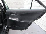 2014 Toyota Camry SE Door Panel