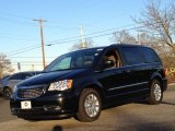 2014 Brilliant Black Crystal Pearl Chrysler Town & Country Touring #89518205