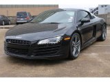2012 Audi R8 4.2 FSI quattro Front 3/4 View