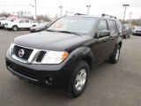 2008 Nissan Pathfinder S 4x4 Front 3/4 View