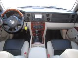 2007 Jeep Commander Overland Dashboard