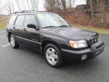 2002 Subaru Forester 2.5 S Front 3/4 View